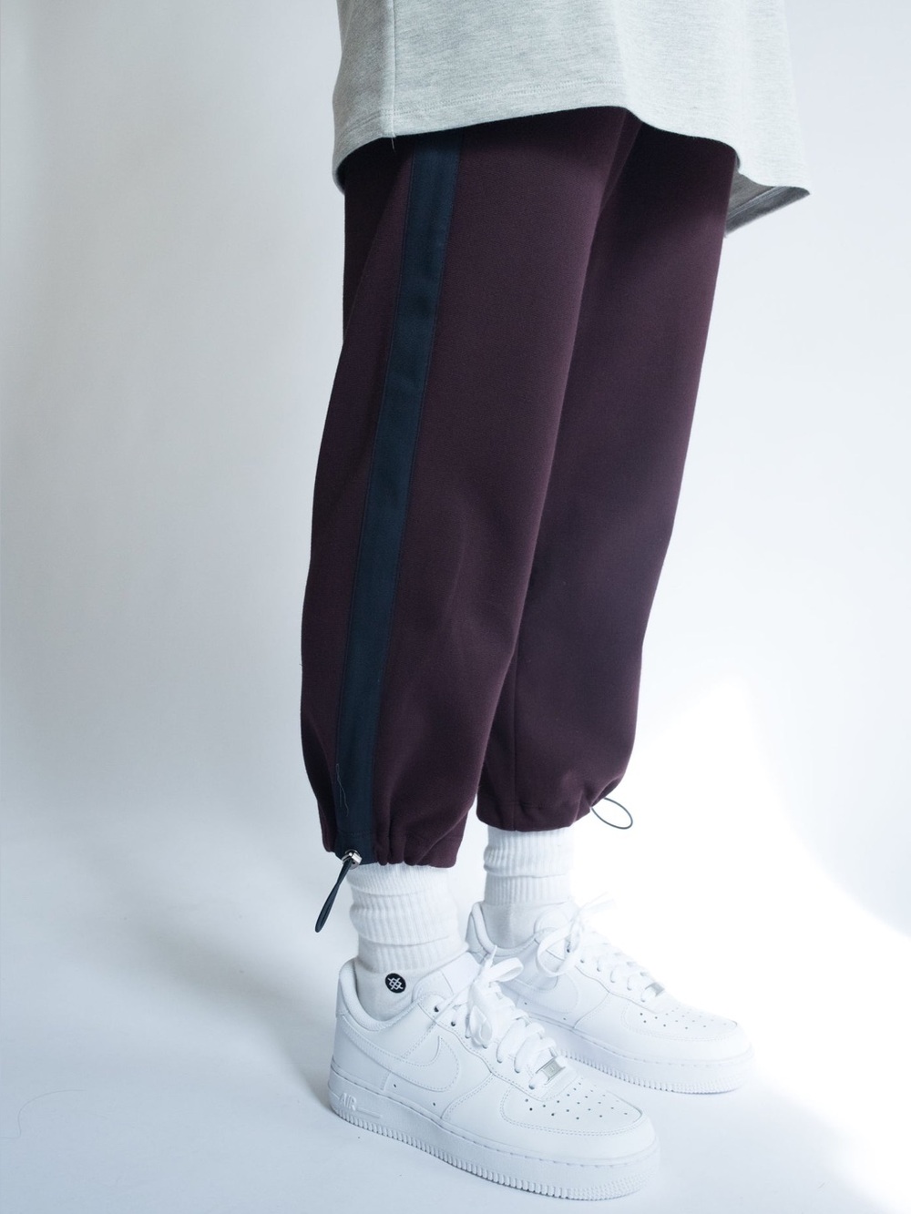 Sans Permis Men’s Grosgrain Bungee Pants in Wine with Navy Details S